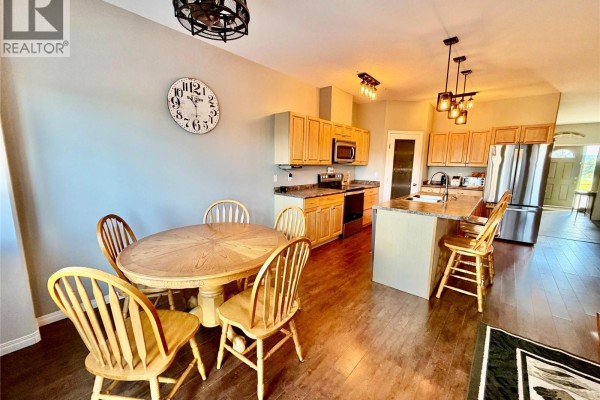 Primary Bedroom - 1556 Loran Drive, Dawson Creek, BC V1G1B6 Photo 5