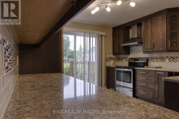 Recreational, Games room - 1557 Belcourt Boulevard, Ottawa, ON K1C1M3 Photo 5