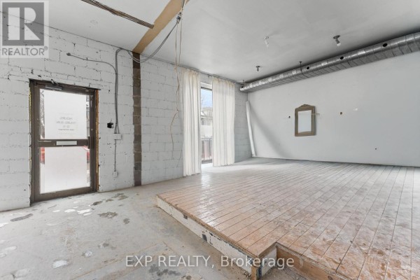 1558 Queen Street E, Toronto, ON M4L1E8 Photo 2