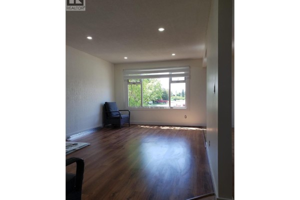 Bedroom - 156-158 Adventure Road, Kelowna, BC V1X1N4 Photo 4
