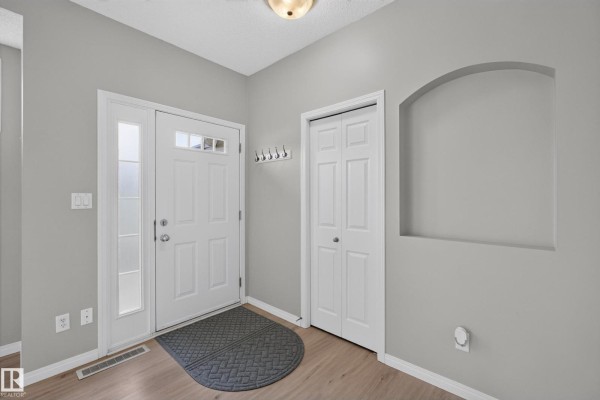 Dining room - #156 460 Cranberry Wy, Sherwood Park, AB T8H2R3 Photo 2