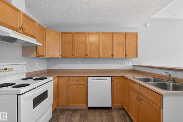 Bedroom 2 - #156 460 Cranberry Wy, Sherwood Park, AB T8H2R3 Photo 5