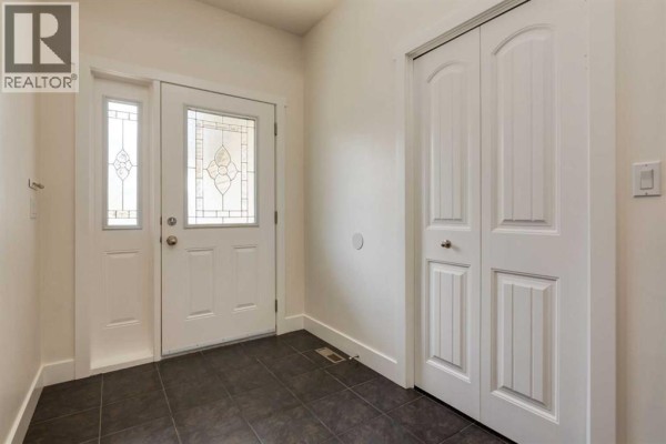 Dining room - 156 Camden Court, Strathmore, AB T1P1Y1 Photo 3