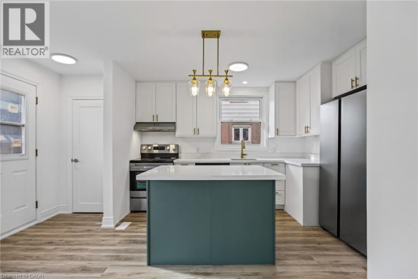 Kitchen - 156 East 36th Street Unit# Upper, Hamilton, ON L8V3Z4 Photo 5