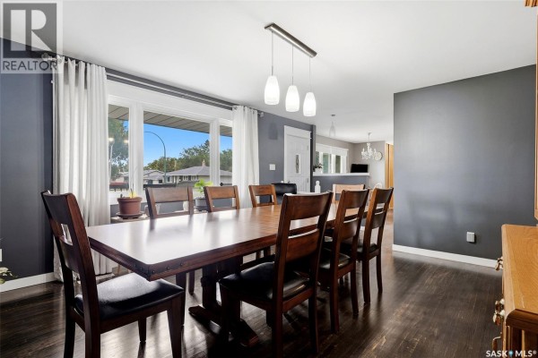 Kitchen - 156 Mccaul Crescent, Regina, SK S4R3X1 Photo 2