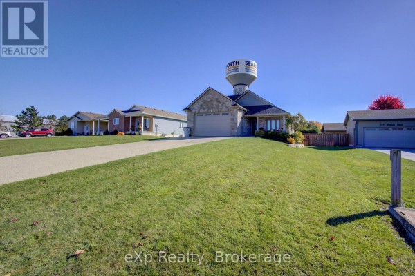 156 Sparling Street, Huron East, ON, photo 3