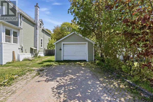 156 Walnut St, Sault Ste  Marie, ON, photo 3