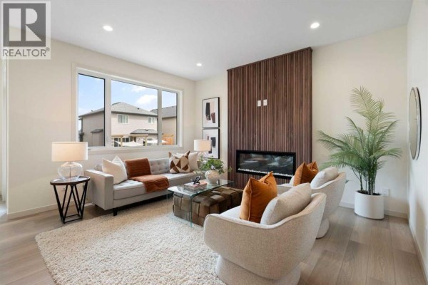 Living room - 156 Wildrose Green, Strathmore, AB T1P0C9 Photo 5