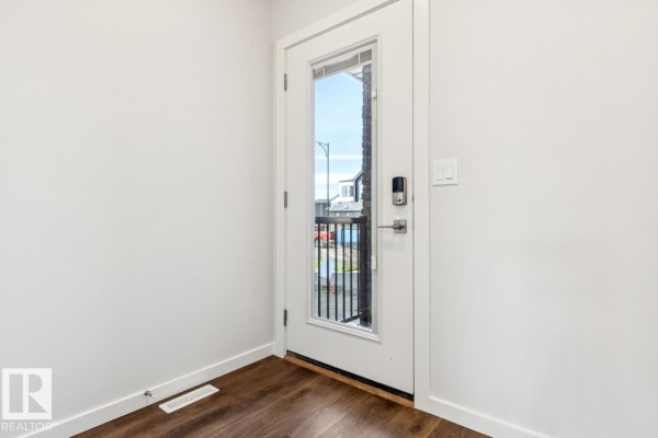 Bedroom 2 - 1561 Keswick Dr Sw, Edmonton, AB T6W3X1 Photo 5