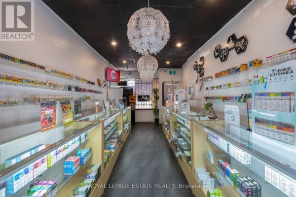1562 Queen Street E, Toronto, ON M4L1E9 Photo 3