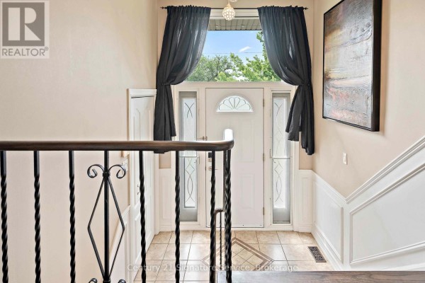 Primary Bedroom - 1563 Brentano Boulevard, Mississauga, ON L4X1A5 Photo 4