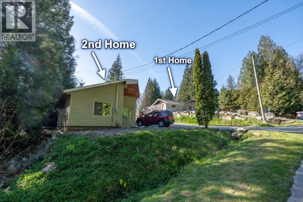 1565 A-1565 B Jack Road, Sechelt, BC V7Z0A1 Photo 2