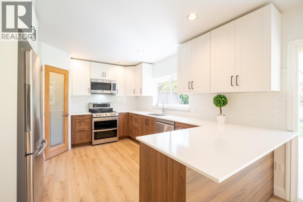 1565 A-1565 B Jack Road, Sechelt, BC V7Z0A1 Photo 5