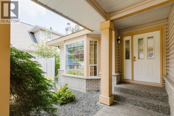1565 Bramble Lane, Coquitlam, BC V3E2T5 Photo 2