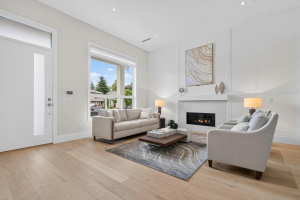 15668 82a Avenue, Surrey, BC V4N0R9 Photo 5