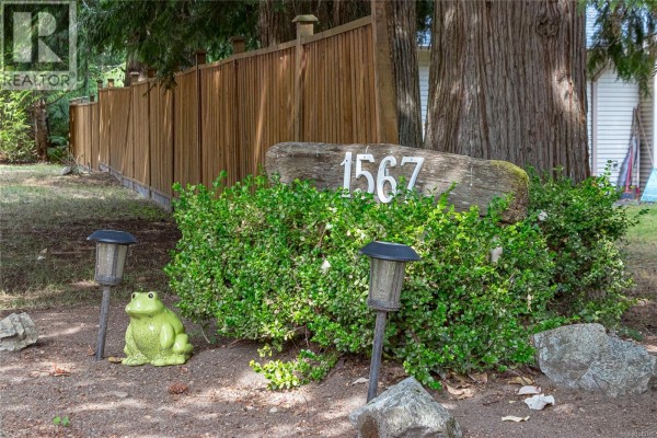 1567 Laura's Loop, Qualicum Beach, BC, photo 3