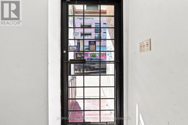1568 Queen Street E, Toronto, ON M4L1E9 Photo 5