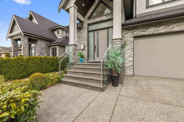 15689 106a Avenue, Surrey, BC V4N1K3 Photo 3