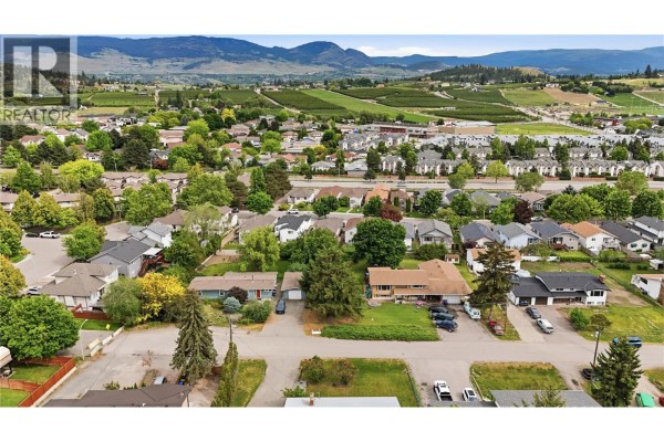 157-163 Cariboo Road, Kelowna, BC V1V2E4 Photo 5