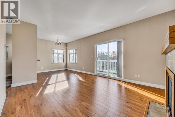 157 7388 Macpherson Avenue, Burnaby, BC V5J0A1 Photo 4
