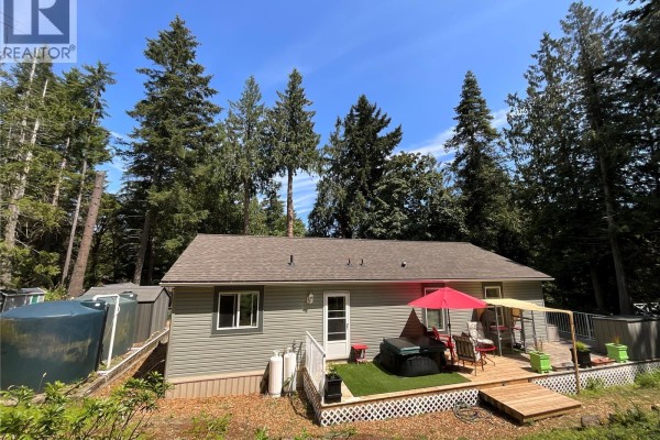 157 Easthom Rd, Gabriola Island, BC, photo 2