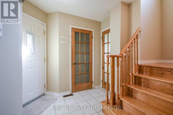 157 Livingstone Street W, Barrie, ON, photo 2