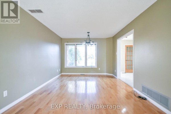 157 Livingstone Street W, Barrie, ON, photo 3