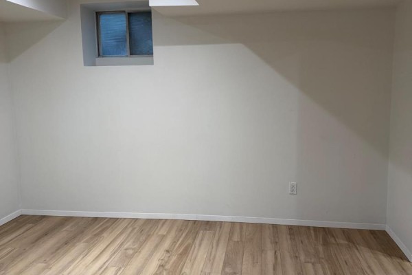 157 Medland Street S, Toronto, ON M6P2N4 Photo 5