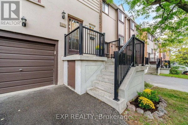 157 Moregate Crescent, Brampton, ON, photo 2