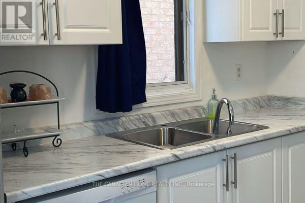 157 Morningmist Street, Brampton, ON L6R2B6 Photo 4