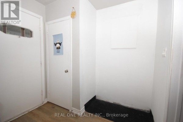 Bedroom 2 - 157 Shropshire Drive, Toronto, ON M1P1Z6 Photo 5