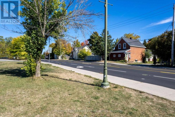 157 Townline Road W, Carleton Place, ON, photo 2
