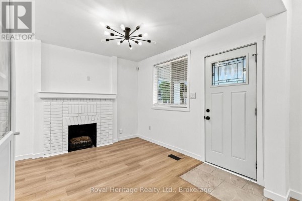 Kitchen - 157 Water Street, Quinte West, ON K8V4M7 Photo 5