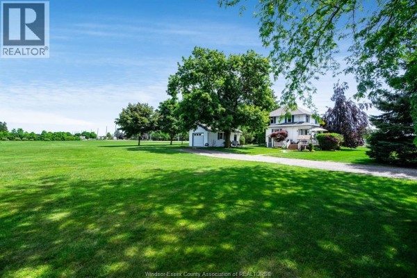 Hobby room - 1570 Road 3 East, Kingsville, ON N9Y2E5 Photo 5