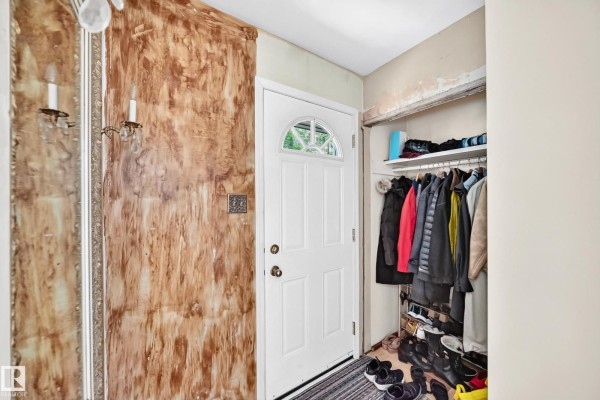 15703 84 Av Nw, Edmonton, AB, photo 2