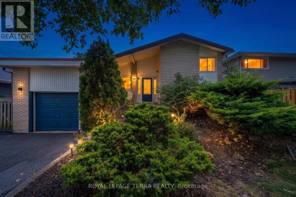1571 Lewisham Drive, Mississauga, ON L5J3R2 Photo 2