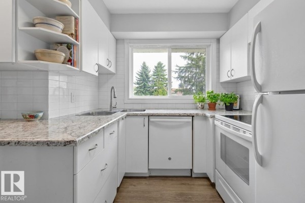 15711 84 Av Nw, Edmonton, AB, photo 3