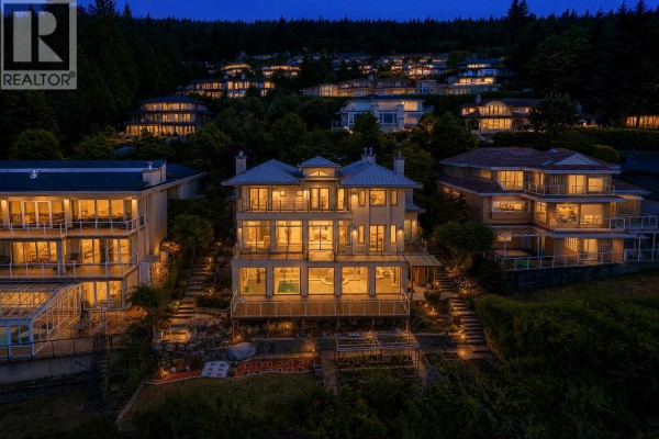 1572 Chippendale Court, West Vancouver, BC V7S3G6 Photo 5