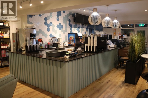15720 Oyama Road, Lake Country, BC V4V2E1 Photo 3