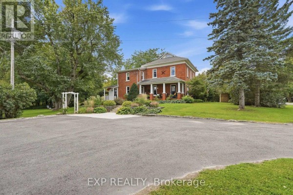 Foyer - 15734 Concession 1-2 Road, North Stormont, ON K0C1K0 Photo 3