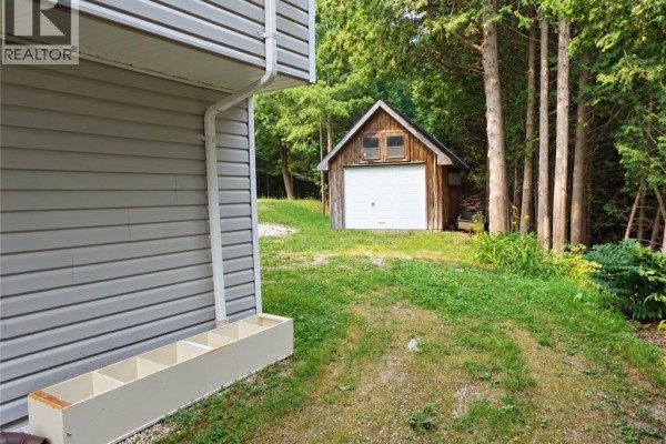 4pc Bathroom - 1575 Concession 10 Road, Holyrood, ON N0G2B0 Photo 4