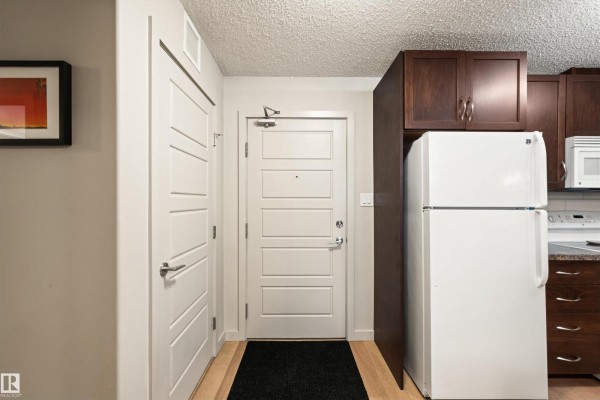 Primary Bedroom - #158 7805 71 St Nw, Edmonton, AB T6B3V6 Photo 4