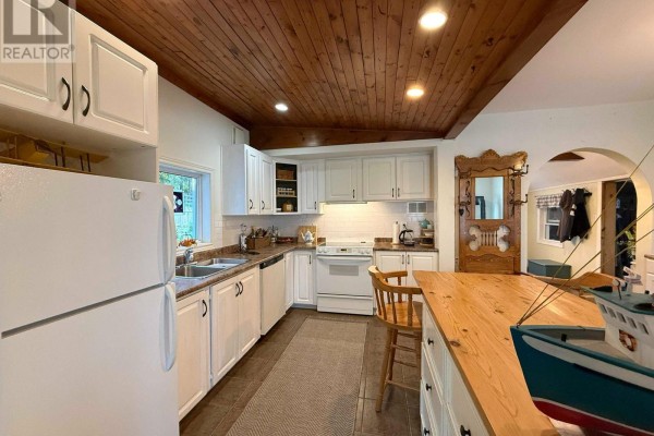Kitchen - 158 Bruce Rd 17 Road, Arran Elderslie, ON N0H2N0 Photo 4