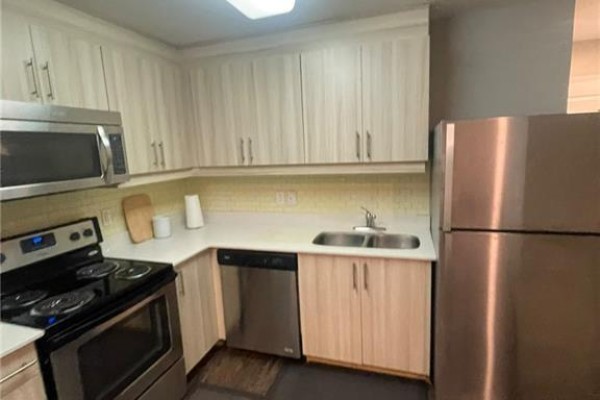 3pc Bathroom - 158 King Street N Unit# Tower B Unit 603, Waterloo, ON N2J2Y2 Photo 3