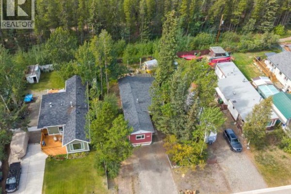Kitchen - 158 Rainbow Road, Whitehorse, YT Y1A5E2 Photo 4