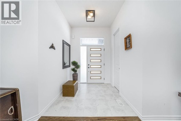 5pc Bathroom - 158 Savannah Ridge Drive, Paris, ON N3L0L5 Photo 4