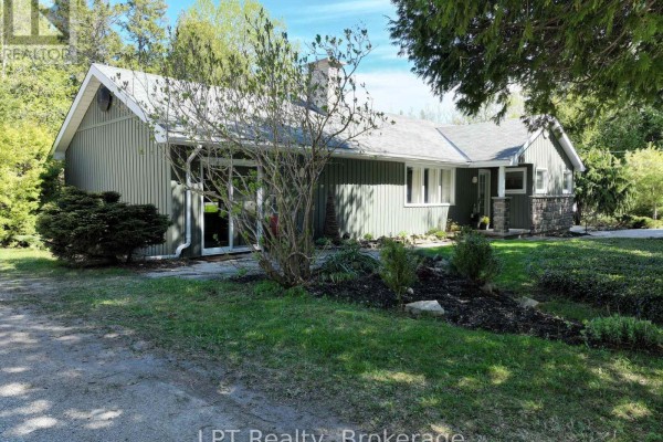 158 Stokes Bay Road, Northern Bruce Peninsula, ON N0H1W0 Photo 2