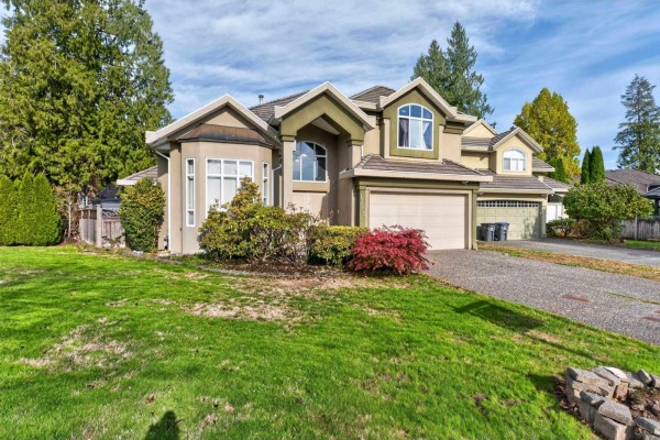 15805 111a Avenue, Surrey, BC V4N5B4 Photo 2