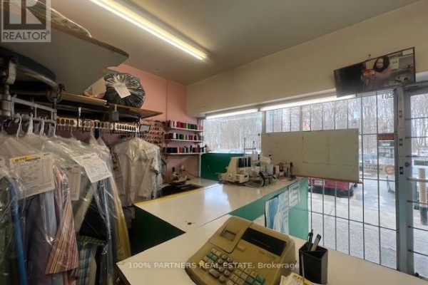 1581 Ellesmere Road, Toronto, ON M1P2Y3 Photo 4