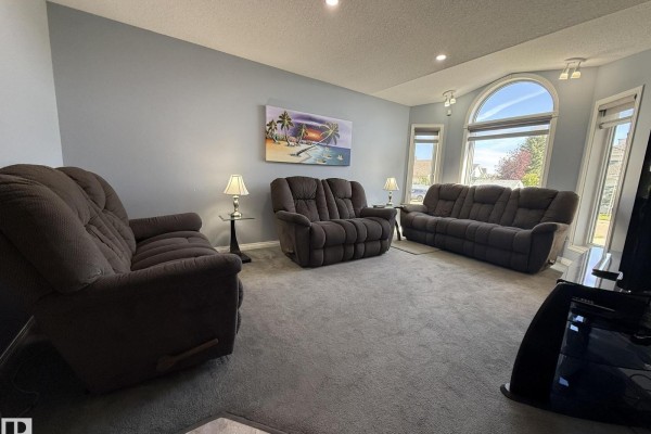 15812 133 St Nw, Edmonton, AB, photo 3